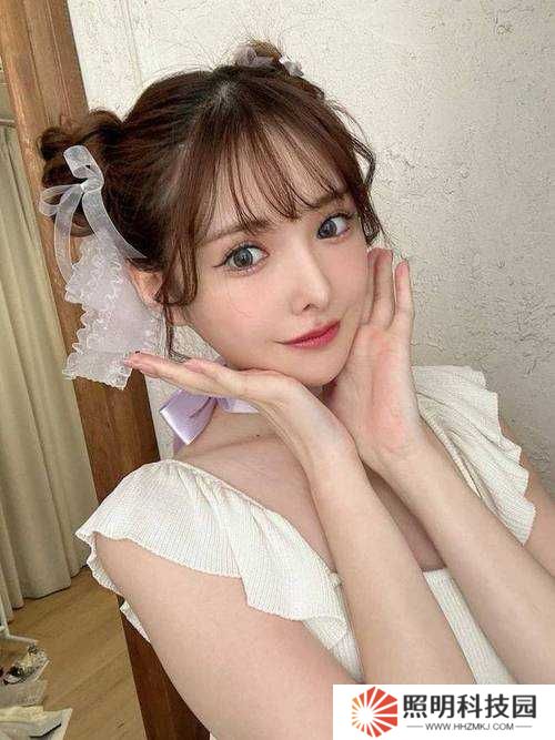 波多野結(jié)衣AV背后爆紅的秘密！這個(gè)行業(yè)的殘酷真相你知道嗎？