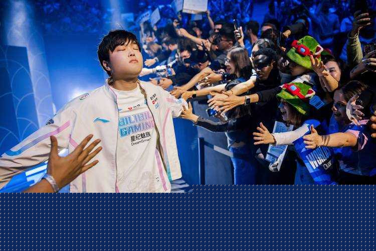 S12全球總決賽TES戰(zhàn)隊比賽中出現(xiàn)的5大BUG問題全解析